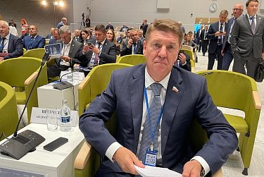 Стратегию развития строительства и ЖКХ обсудили в Сколково